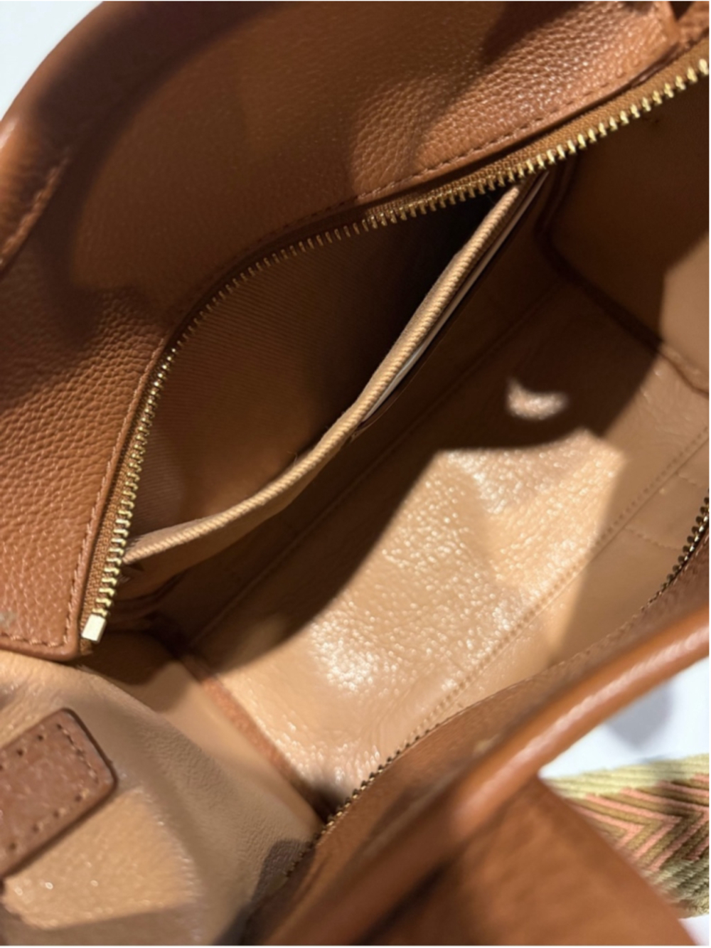 Marc Jacobs Leather Small Tote Argan Oil - EUC - Picture 7 of 11